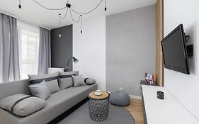 Elegant Apartment In Cracow With Balcony, Parking And Desk By Noclegi Renters